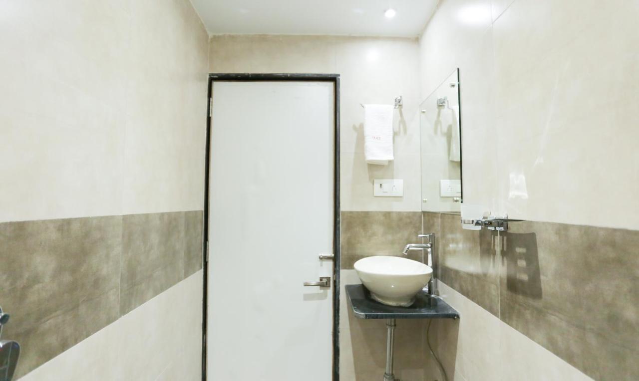 Hotel Amber Palace Mumbai Central ภายนอก รูปภาพ
