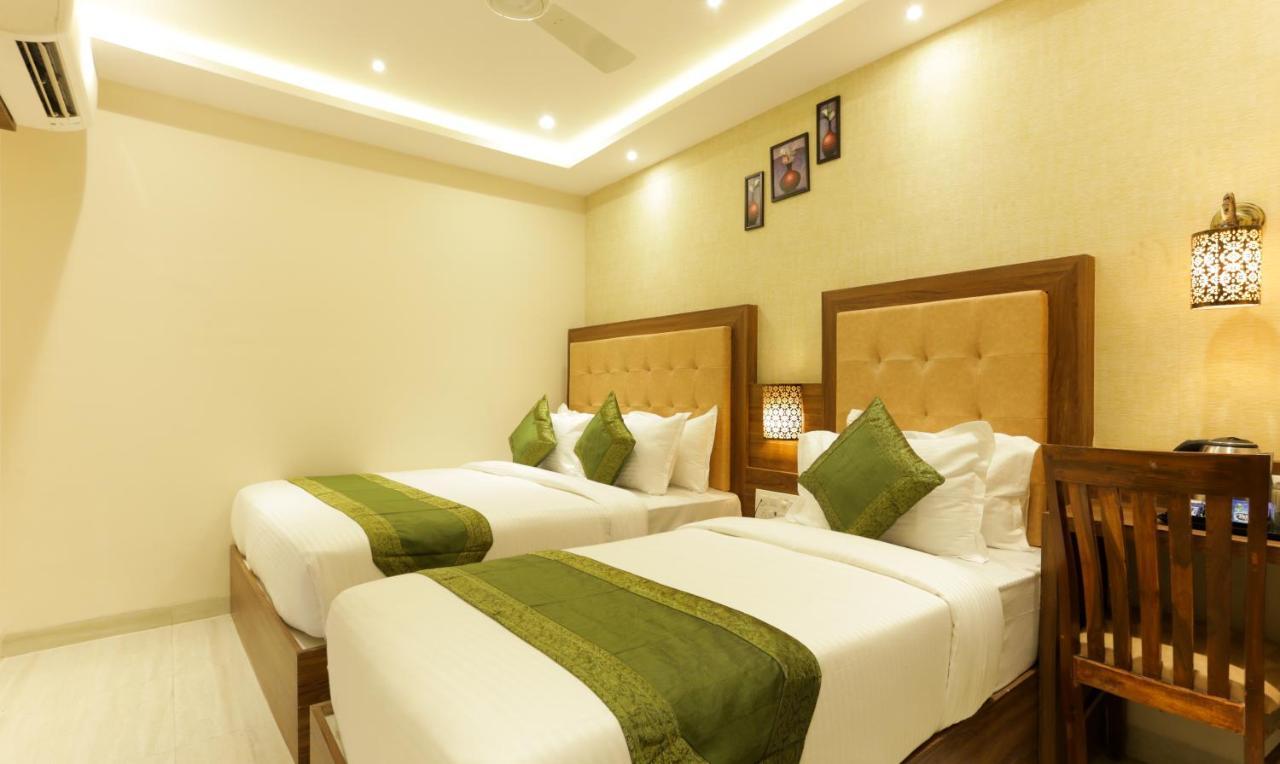 Hotel Amber Palace Mumbai Central ภายนอก รูปภาพ
