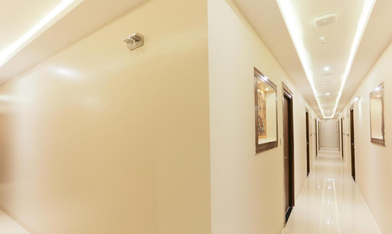 Hotel Amber Palace Mumbai Central ภายนอก รูปภาพ