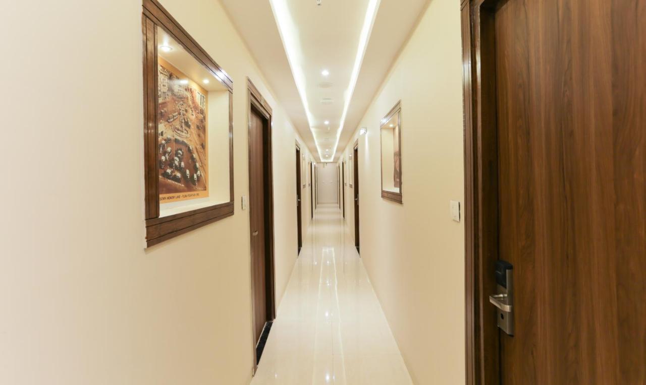 Hotel Amber Palace Mumbai Central ภายนอก รูปภาพ