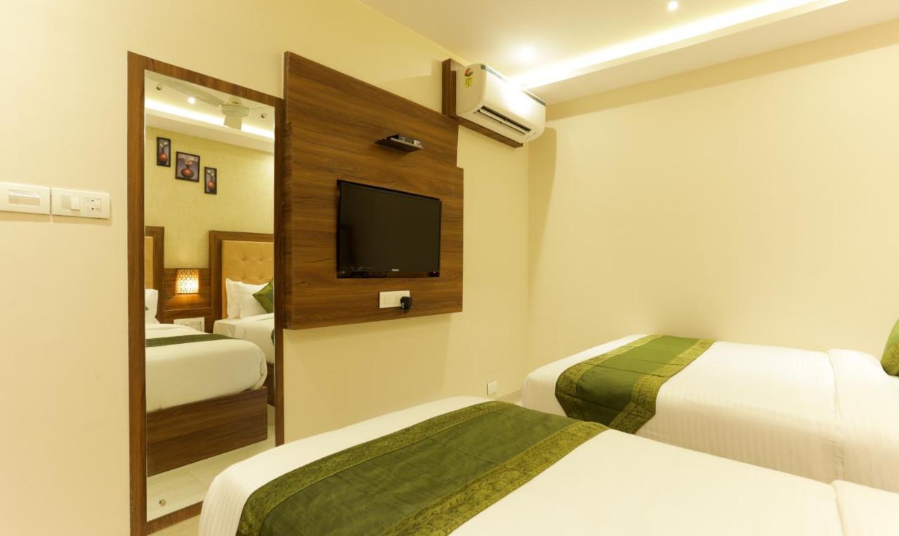 Hotel Amber Palace Mumbai Central ภายนอก รูปภาพ