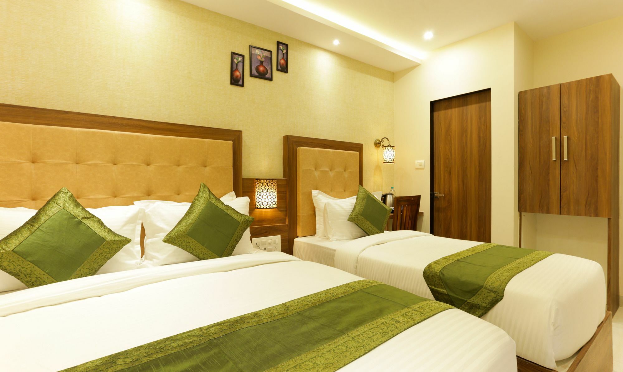Hotel Amber Palace Mumbai Central ภายนอก รูปภาพ
